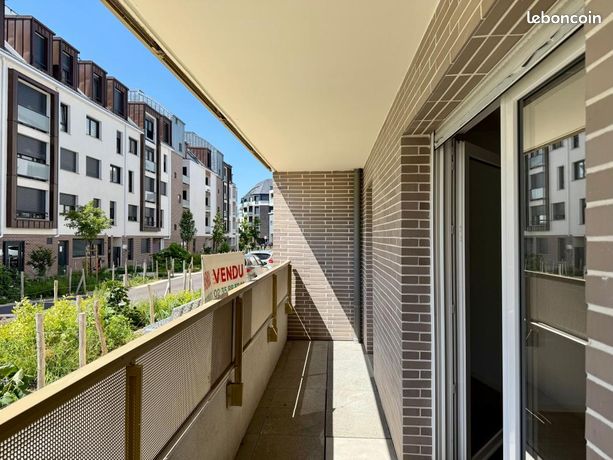 Квартира с 3 спальнями в Руан, Франция № 309397