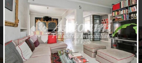 2 bedrooms Apartment in Rome, Italy No. 333618 4