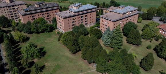 2 rooms Apartment in Modena, Italy No. 295673 3