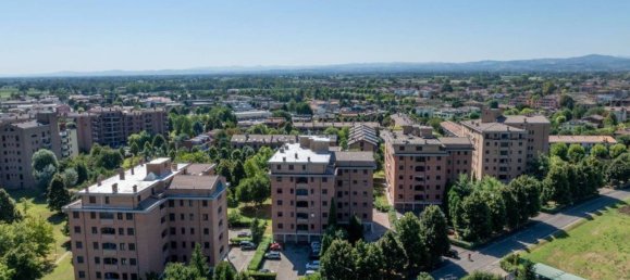 2 rooms Apartment in Modena, Italy No. 295673 10