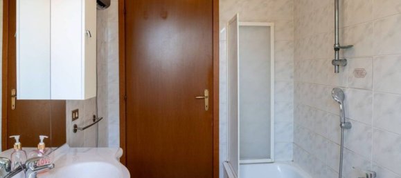 2 rooms Apartment in Modena, Italy No. 295673 16