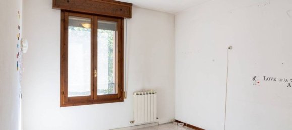 2 rooms Apartment in Modena, Italy No. 295673 11