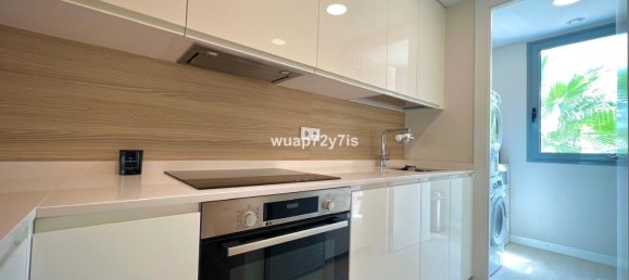 Apartamento de 2 dormitorios en Estepona, Spain No. 136383 21