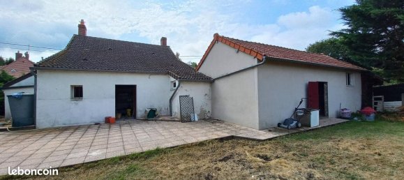 2 bedrooms House in Jussy-le-Chaudrier, France No. 42614 9