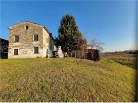8 rooms House in Refrontolo, Italy No. 109432