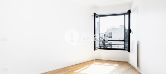 3 bedrooms Apartment in Levallois-Perret, France No. 166087 3