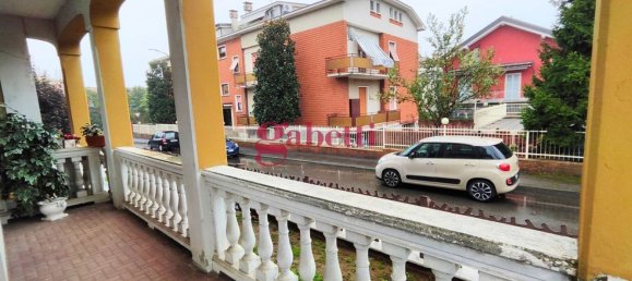 4-Zimmer Wohnung in Piacenza, Italy, Nr. 17332 7