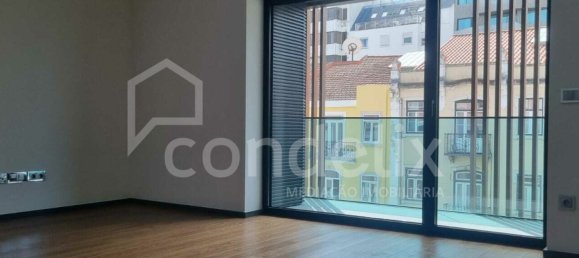 2 Schlafzimmer Wohnung in Lisbon, Portugal, Nr. 114230 4