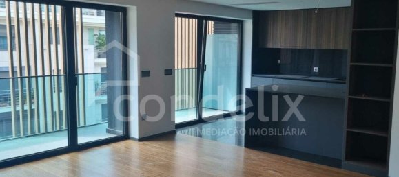 2 Schlafzimmer Wohnung in Lisbon, Portugal, Nr. 114230 2