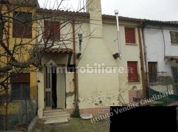 Villa de 1 dormitorio en Lusia, Italy No. 351094
