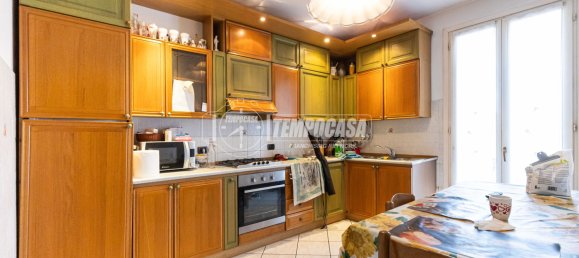 4-salle Appartement à Molteno, Italy No. 275052 6