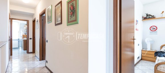 4-salle Appartement à Molteno, Italy No. 275052 16