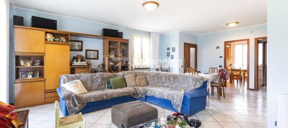 4-salle Appartement à Molteno, Italy No. 275052 19