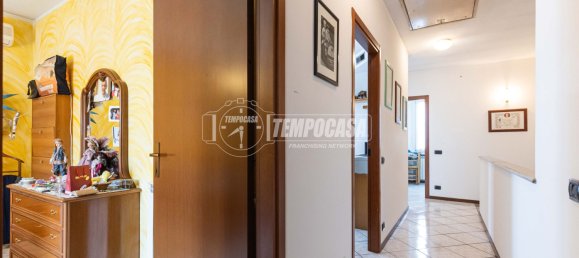 4-salle Appartement à Molteno, Italy No. 275052 17