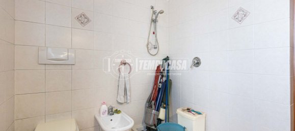4-salle Appartement à Molteno, Italy No. 275052 5