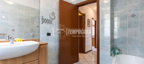 4-salle Appartement à Molteno, Italy No. 275052 20
