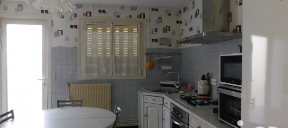 2 bedrooms House in Meyzieu, France No. 343985 7