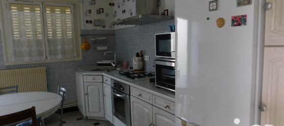 2 bedrooms House in Meyzieu, France No. 343985 8