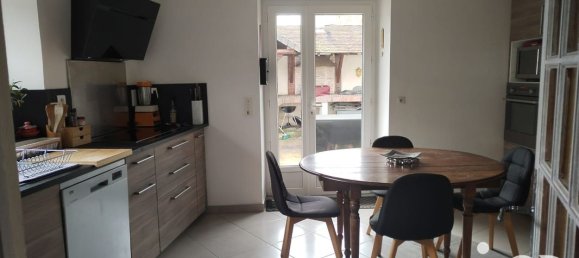 Casa de 4 dormitorios en Nogent-le-Roi, France No. 47279 3