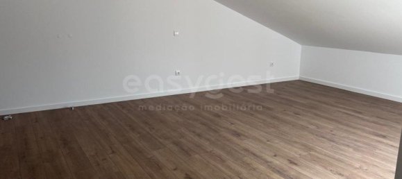 Casa T3 em Nazaré, Portugal N.º 197869 2