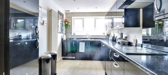 3 bedrooms House in Grays, United Kingdom No. 4965 11