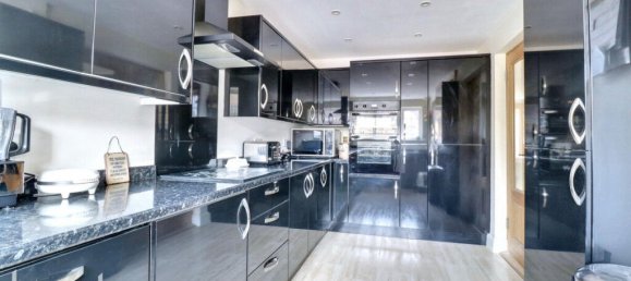 3 bedrooms House in Grays, United Kingdom No. 4965 14