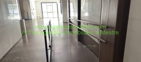 4 bedrooms Apartment in Venice, Italy No. 137415 14