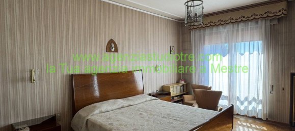 4 bedrooms Apartment in Venice, Italy No. 137415 16