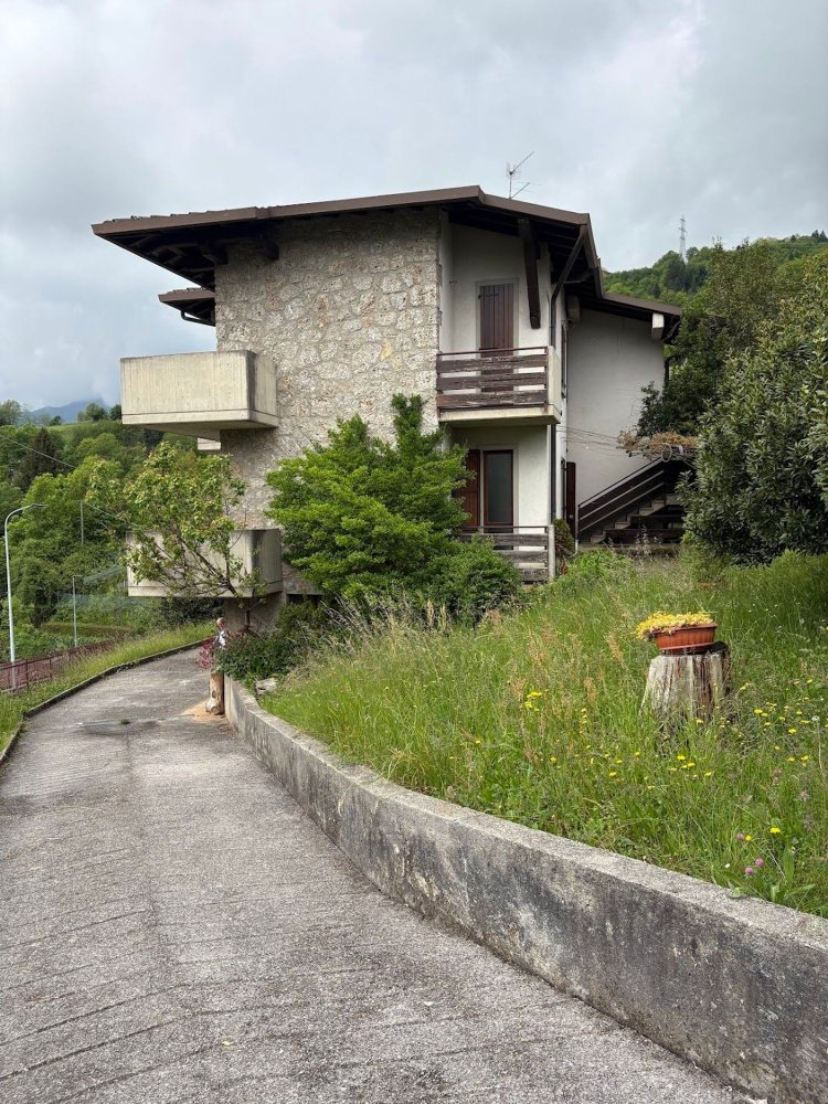 2 rooms Apartment in Premolo, Italy No. 286838