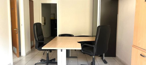 70m² Office in Florence, Italy No. 160602 4