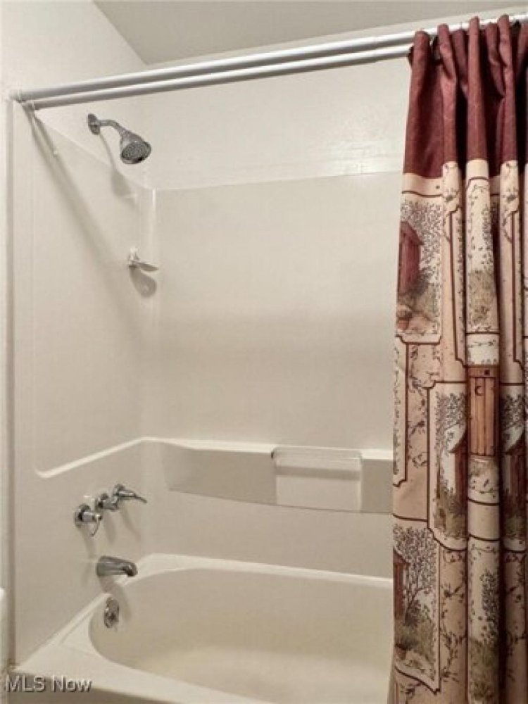 3 Schlafzimmer Haus in Wintersville, USA, Nr. 416602