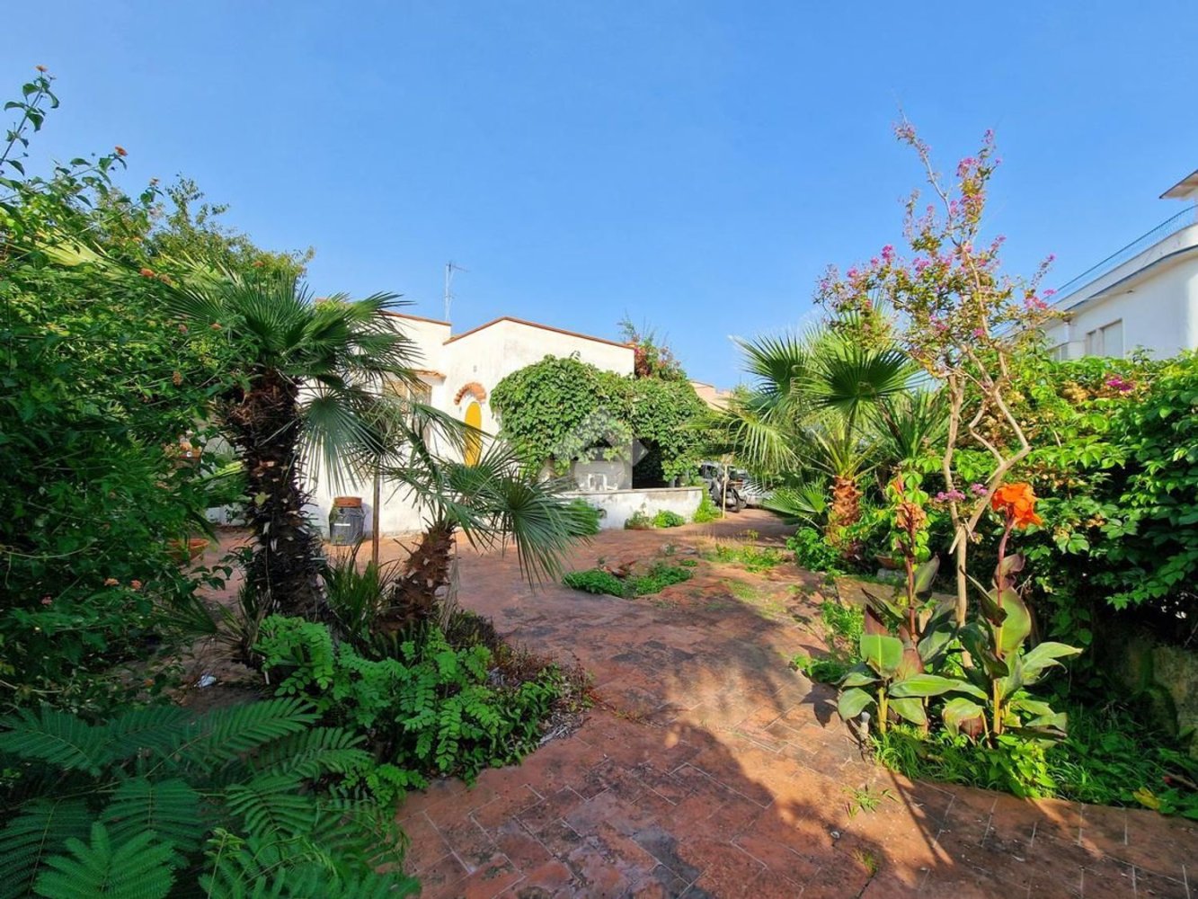 Вилла с 5 спальнями в Сан Феличе Чирчео, Италия № 372141