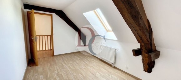 Casa de 3 dormitorios en Senlis, France No. 76840 15