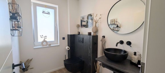 2 bedrooms Apartment in Wesel, Germany No. 271625 2