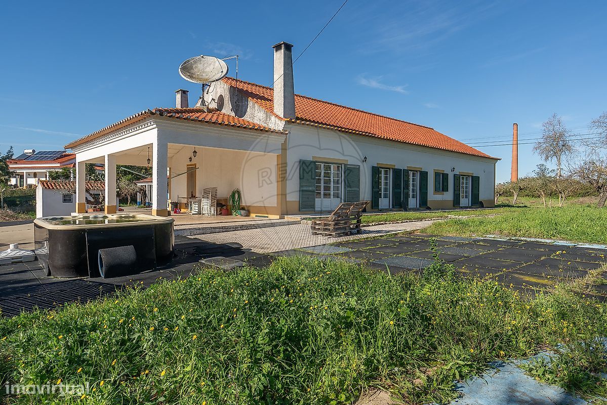 9 bedrooms House in Montemor o Novo, Portugal No. 66022