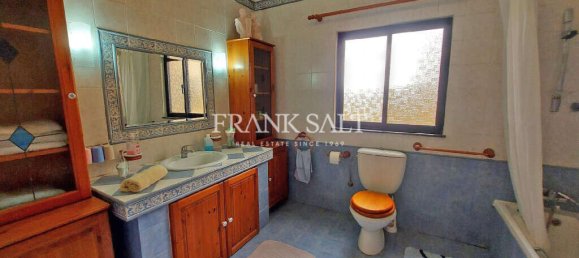 3 غرف نوم طابقين في Marsaskala, Malta رقم 6323 8