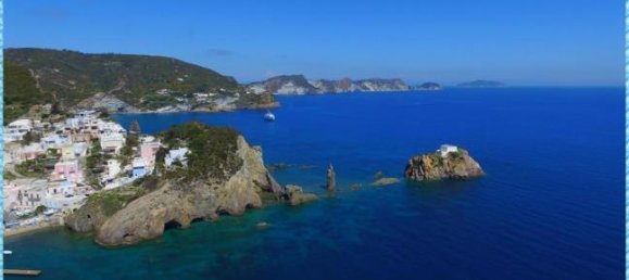 Edificio de 3 dormitorios en Ponza, Italy No. 253633 6