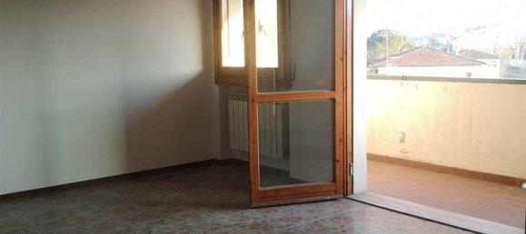 4-salle Appartement à San Giovanni Valdarno, Italy No. 223331 48