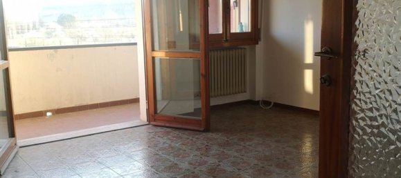 4-salle Appartement à San Giovanni Valdarno, Italy No. 223331 49