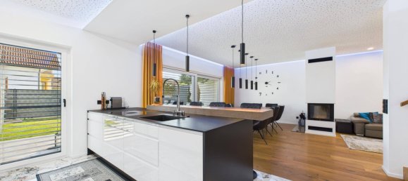 Adosado de 3 dormitorios en Marchtrenk, Austria No. 157564 2