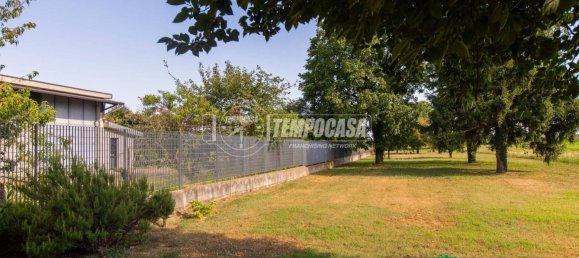 6 bedrooms House in Oleggio, Italy No. 336218 42