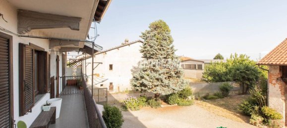 6 Schlafzimmer Haus in Oleggio, Italy, Nr. 336218 11