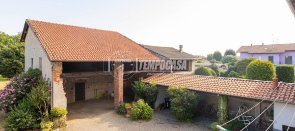 6 Schlafzimmer Haus in Oleggio, Italy, Nr. 336218 5