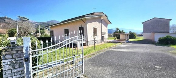 7 rooms Villa in Montignoso, Italy No. 48867 2