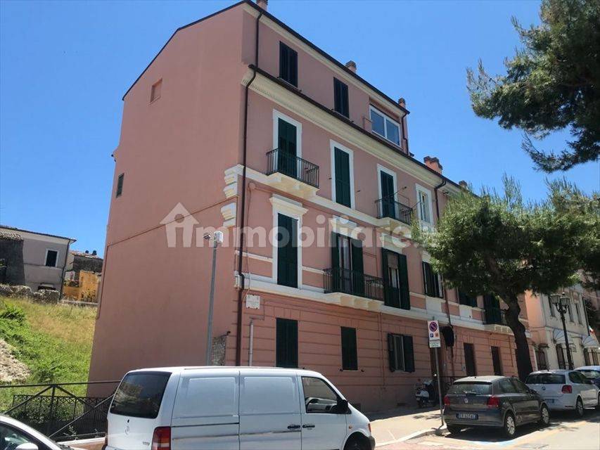 3 bedrooms Apartment in Chieti, Italy No. 252144
