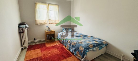 3 Schlafzimmer Haus in Chateaudun, France, Nr. 225229 5