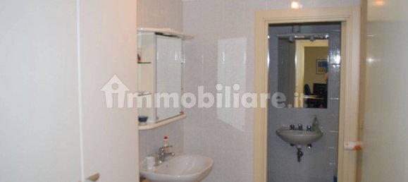 4 rooms Office in San Benedetto del Tronto, Italy No. 256176 6