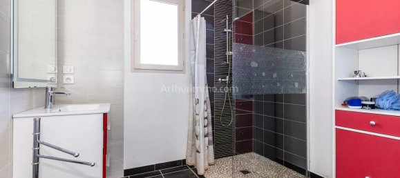 4 Schlafzimmer Villa in Isere, France, Nr. 240262 10