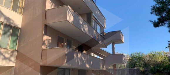 Apartamento de 2 dormitorios en Castellana Grotte, Italy No. 29282 25