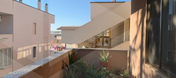 Apartamento de 2 dormitorios en Castellana Grotte, Italy No. 29282 23